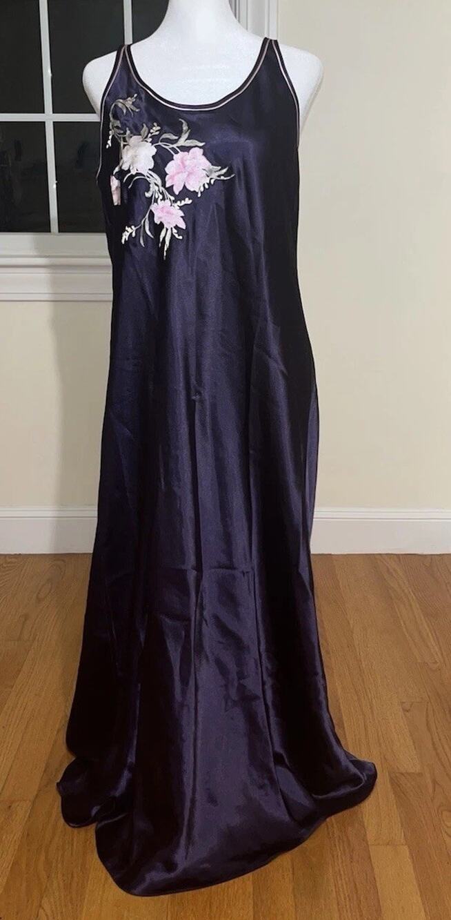 Vintage Oscar de la Renta Purple Long Nightgown, Cami Straps, Flower Print Sz L